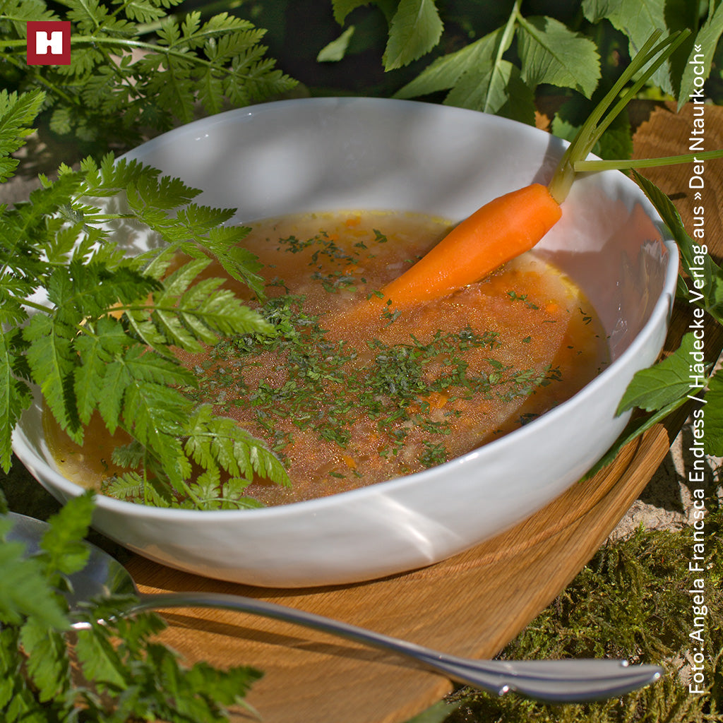 Rezept der Woche: Karottensuppe mit Perl-Einkorn und Süßdolde